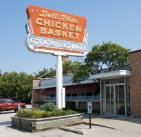 dell_rhea_chicken_basket_sign.jpg